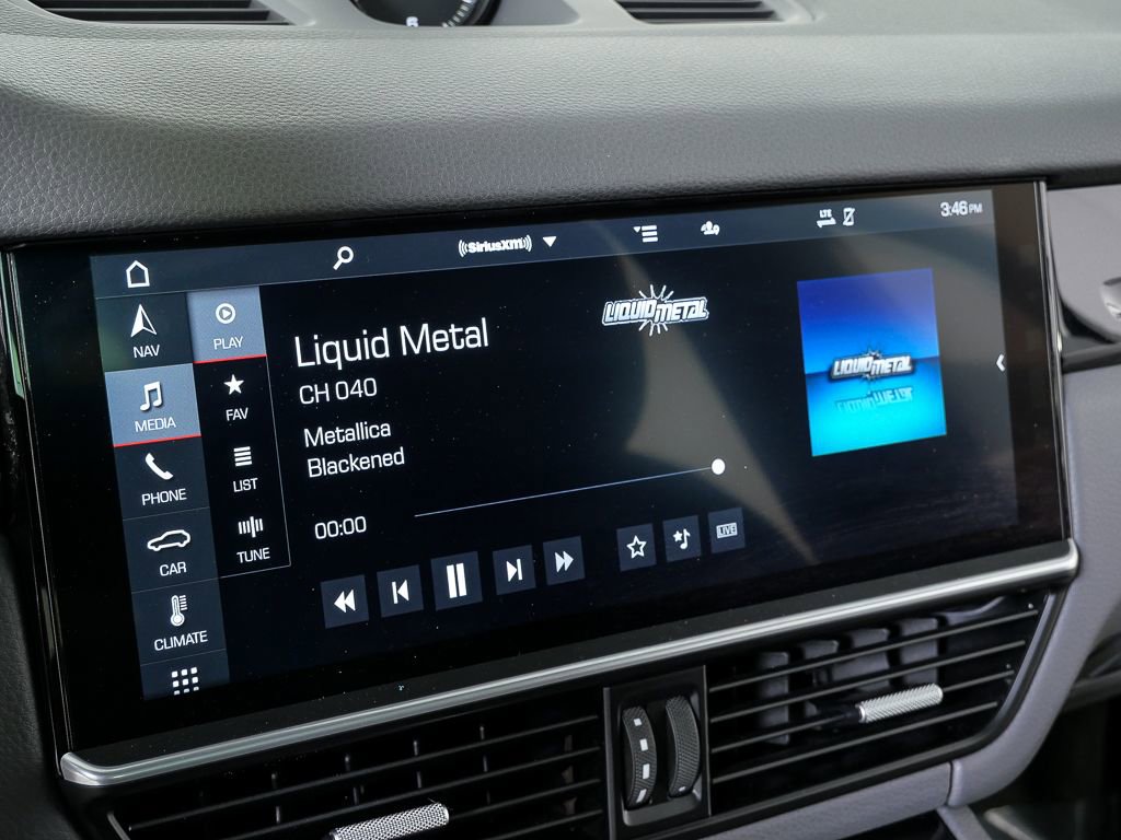 Used 2020 Porsche Cayenne image 16