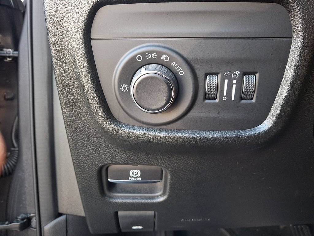 Certified 2023 Jeep Grand Cherokee Altitude AWD/4WD image 24