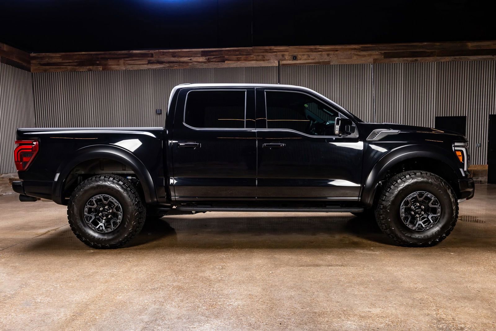 Used 2025 Ford F150 Raptor w/ Equipment Group 803A Raptor R image 10