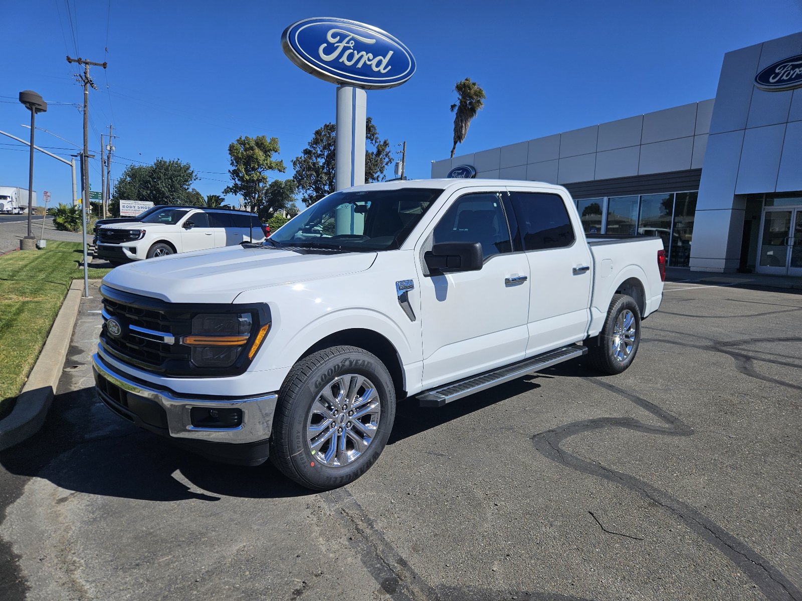 New 2026 Ford F150 XLT w/ XLT Chrome Appearance Package RWD image 1