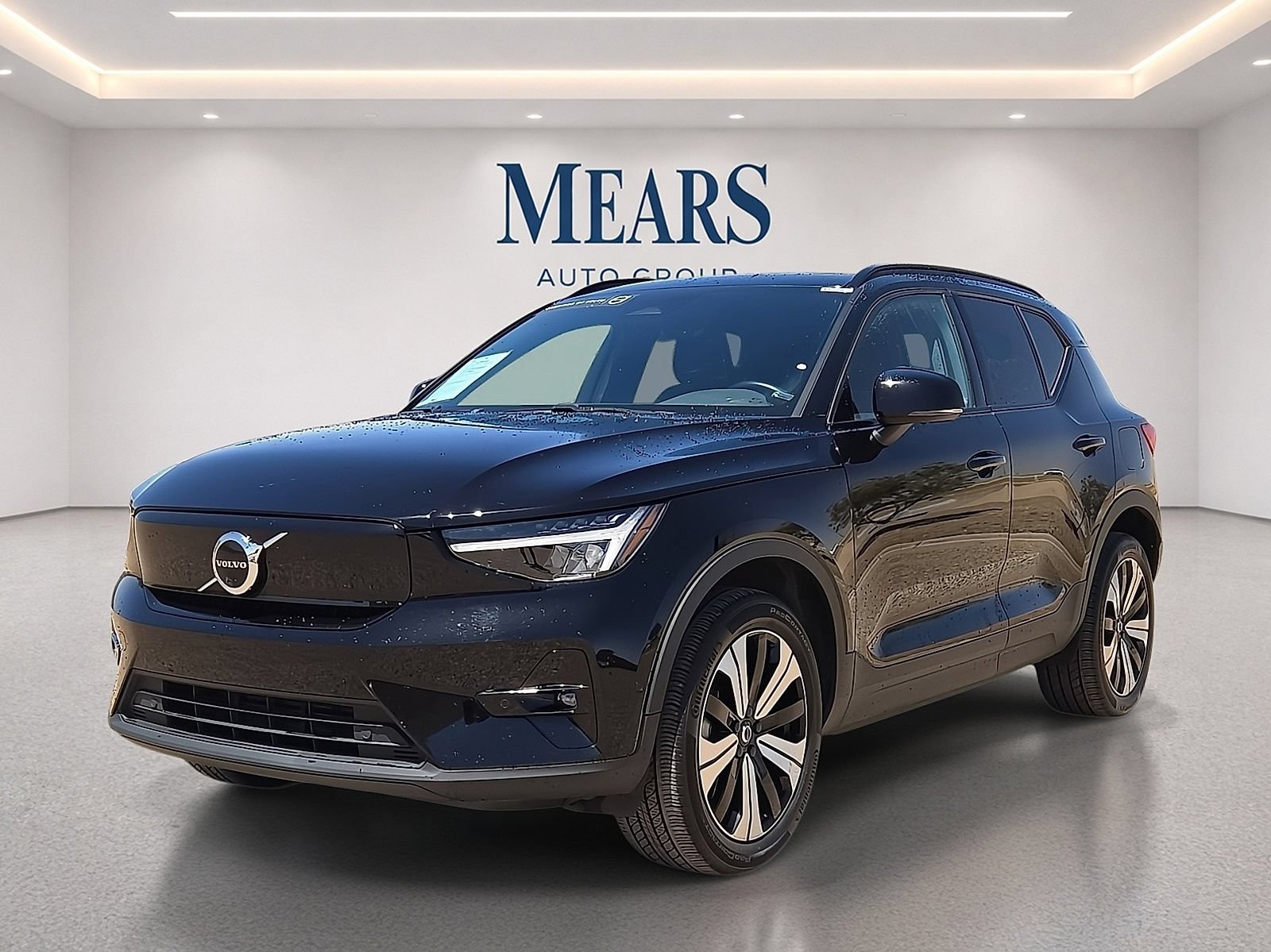 Certified 2023 Volvo XC40 Recharge Plus AWD/4WD image 1