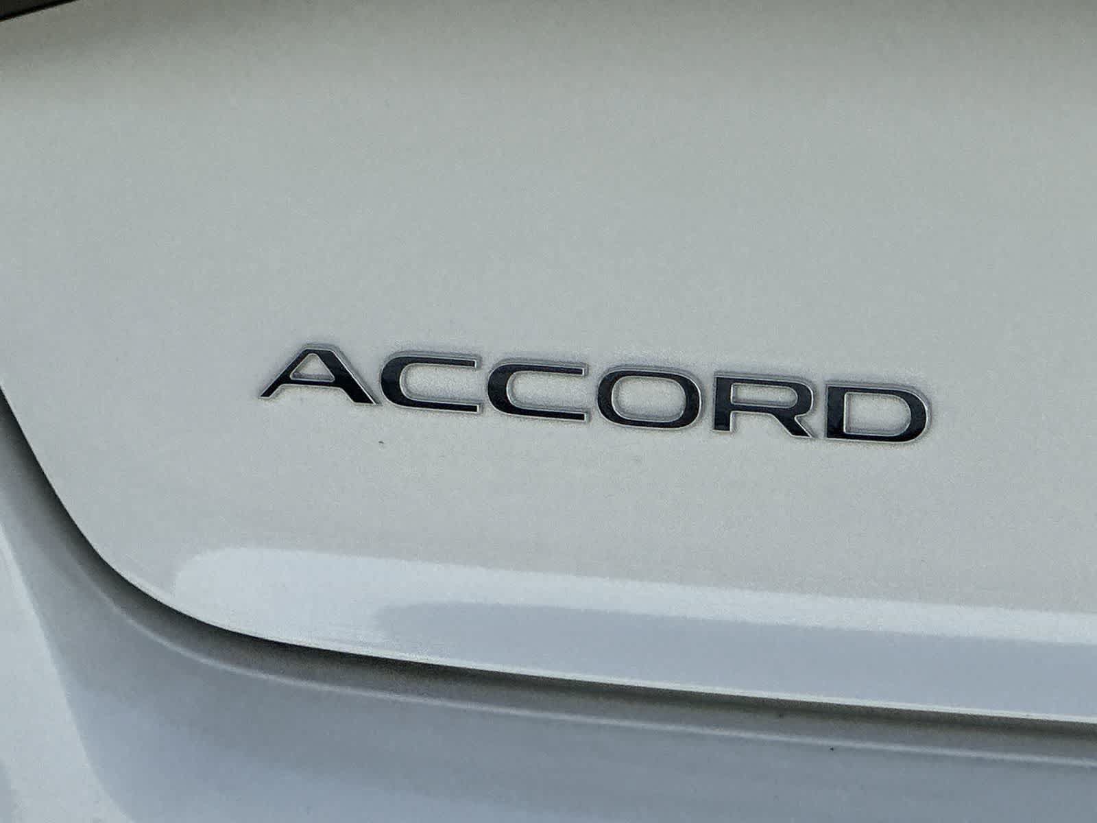Used 2025 Honda Accord SE image 14