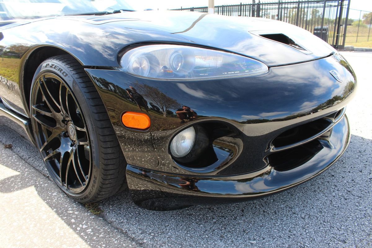Used 2000 Dodge Viper RT/10 image 12