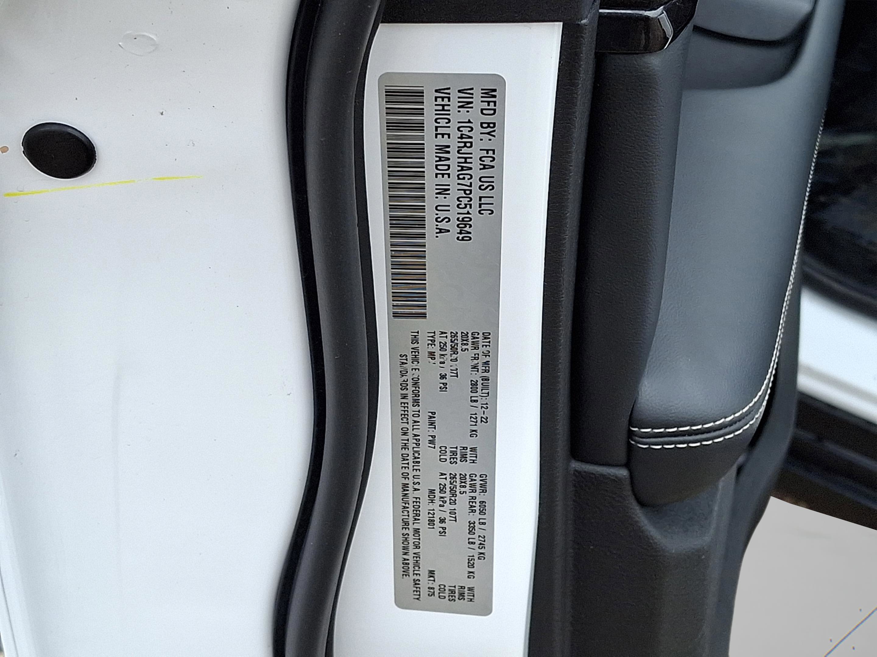 Certified 2023 Jeep Grand Cherokee Altitude image 29