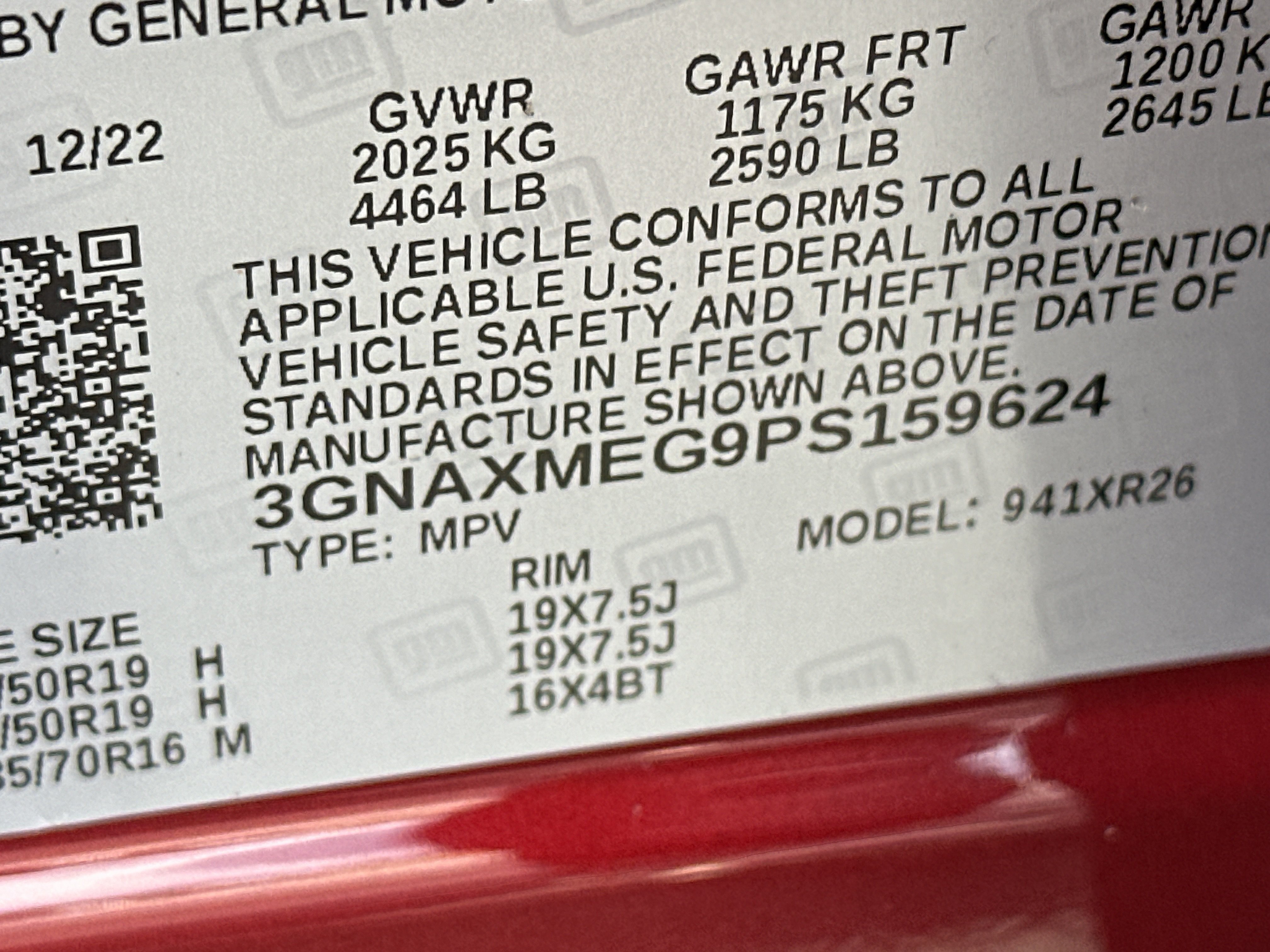 Used 2023 Chevrolet Equinox RS FWD image 32