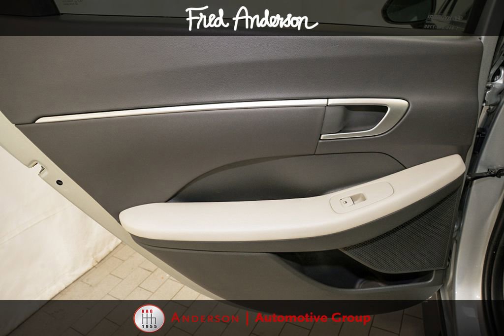 Used 2025 Hyundai Sonata SEL FWD image 8