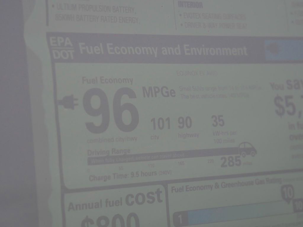 New 2024 Chevrolet Equinox EV LT AWD/4WD image 36