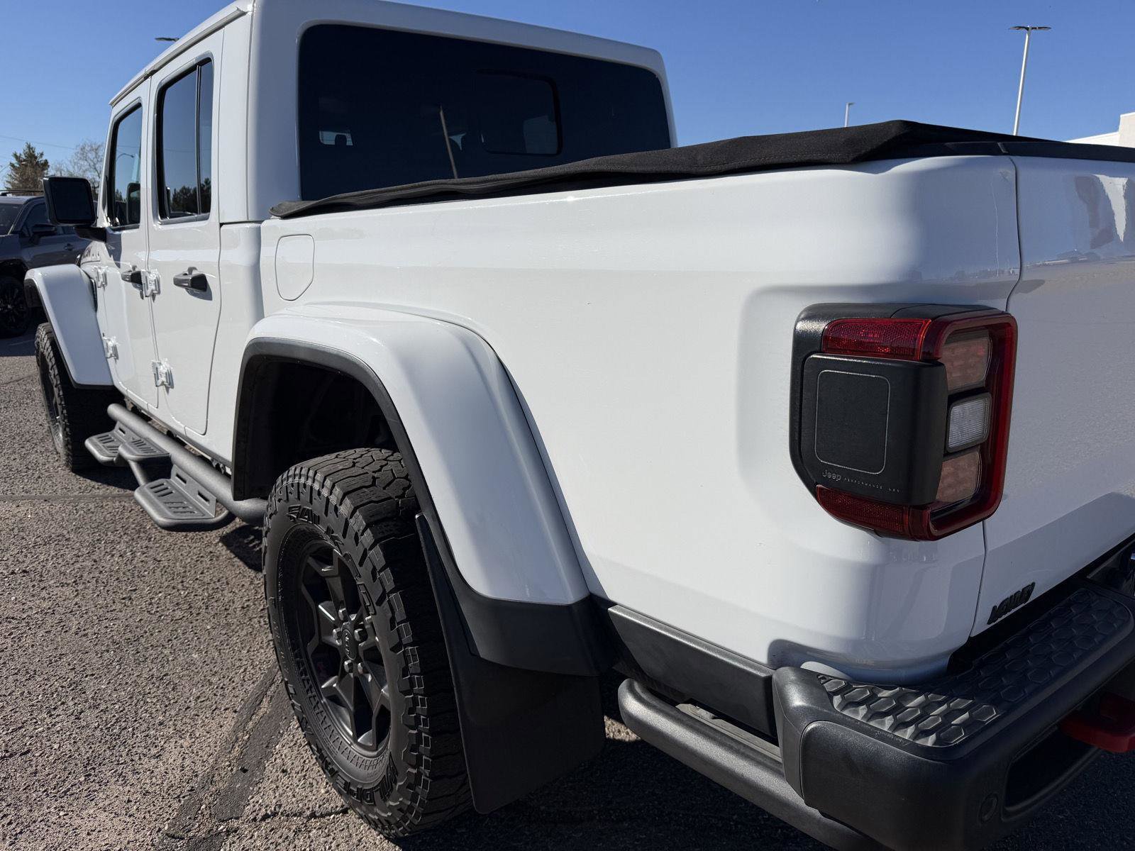 Used 2020 Jeep Gladiator Rubicon AWD/4WD image 14
