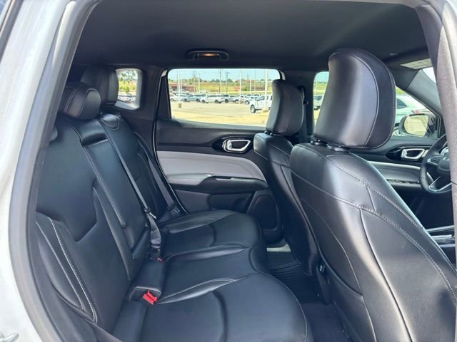 Used 2025 Jeep Compass Limited image 16