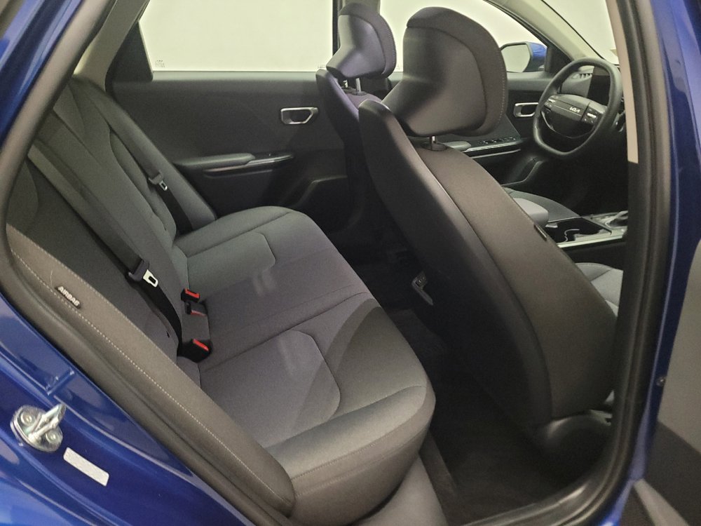 Used 2025 Kia K4 FWD image 19