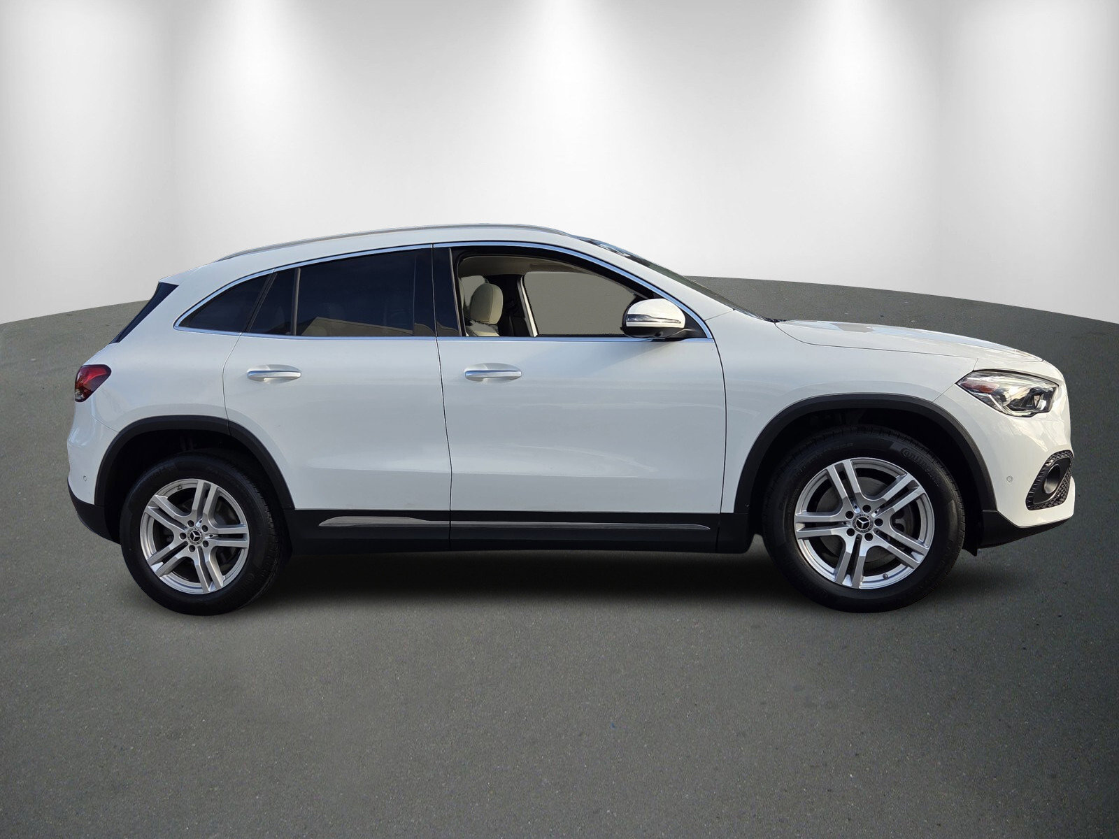 Used 2022 Mercedes-Benz GLA 250 4MATIC image 8