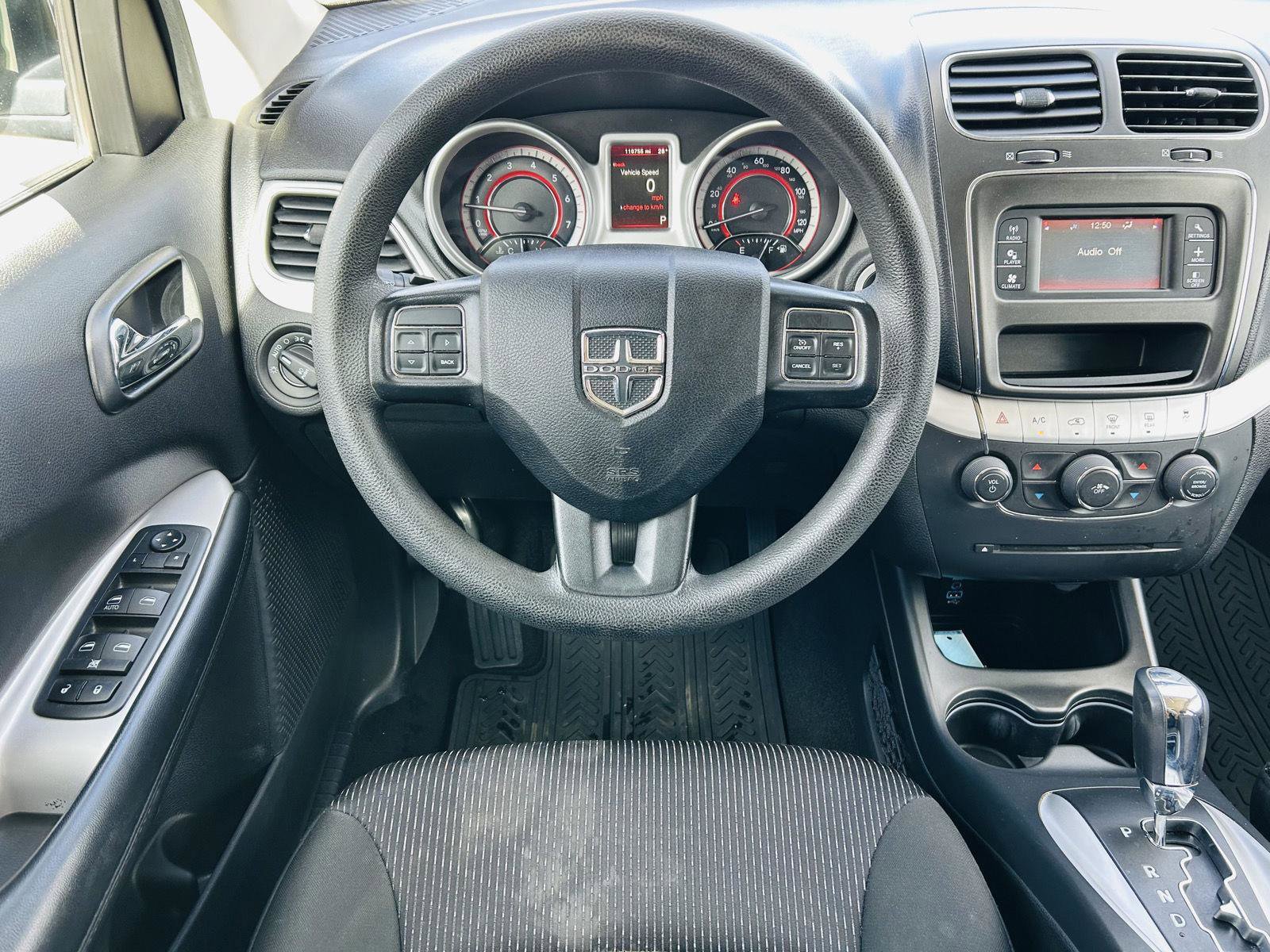 Used 2019 Dodge Journey SE w/ Mopar Chrome Accent Package image 8