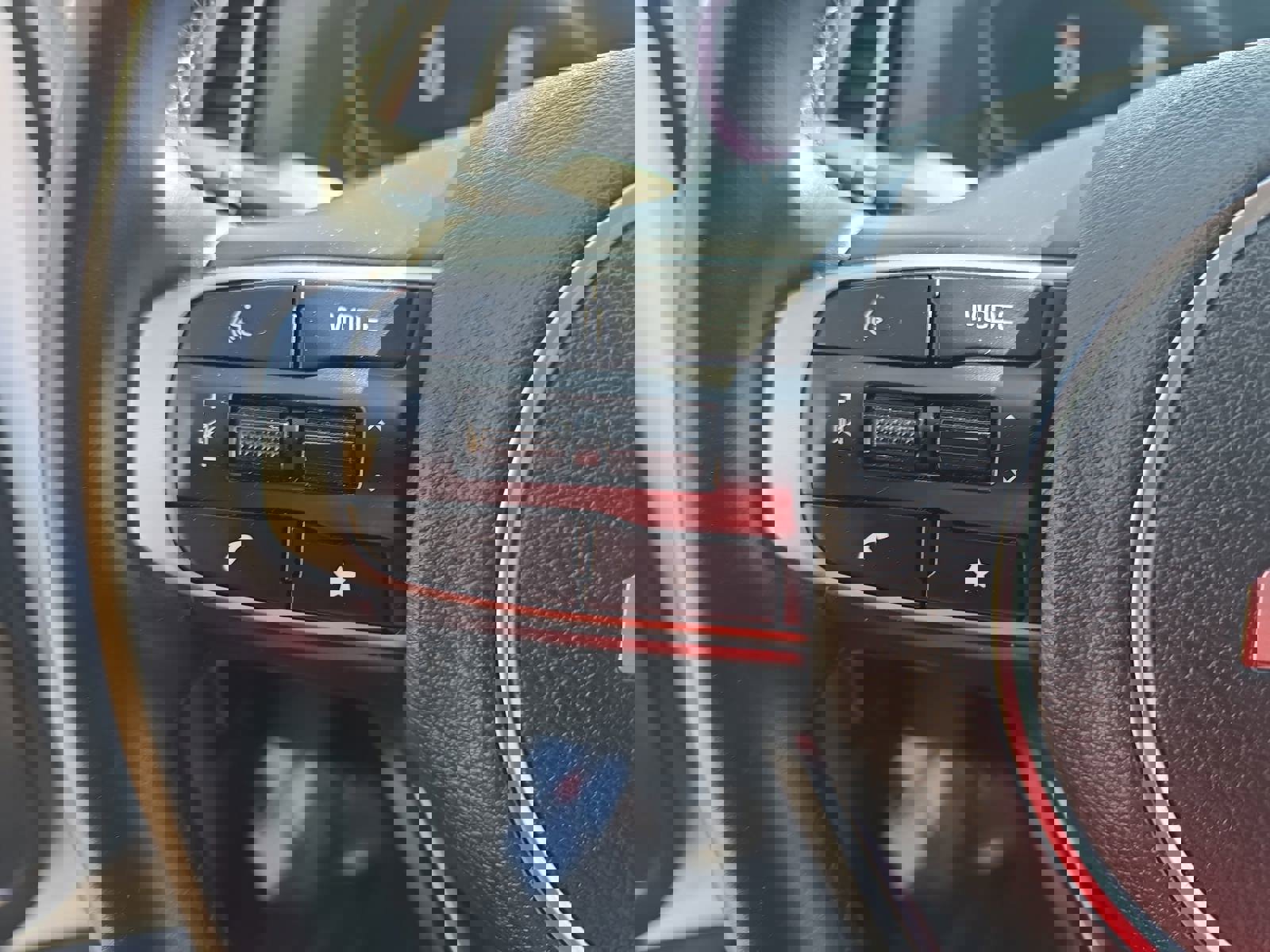 Used 2024 Kia Sportage EX image 18