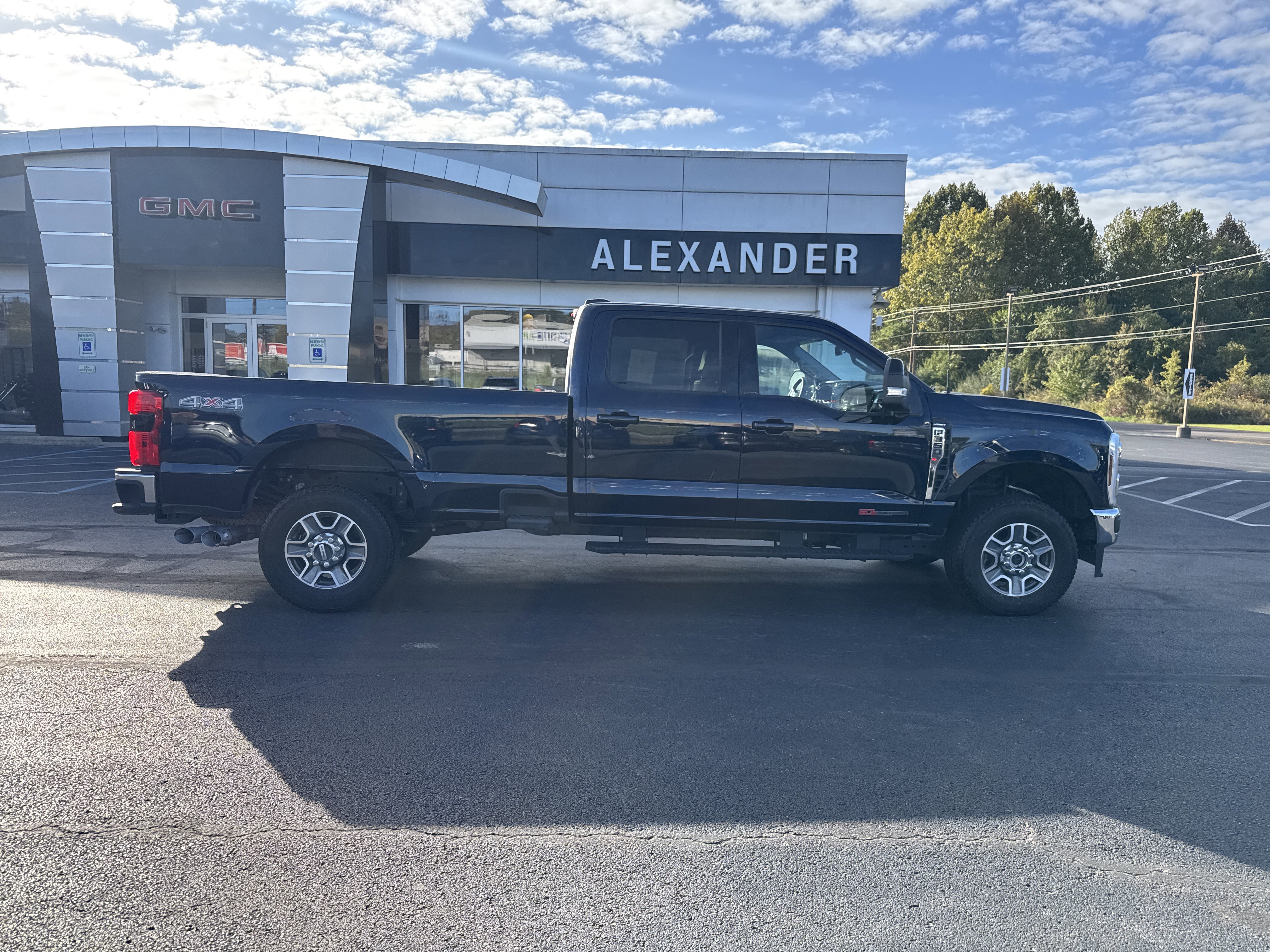 Used 2024 Ford F350 Lariat w/ Camper Package image 2