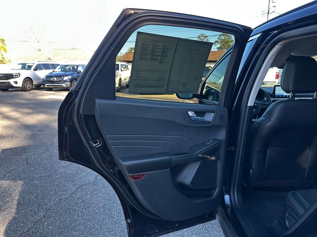 Used 2021 Ford Escape SEL w/ Technology Package image 22