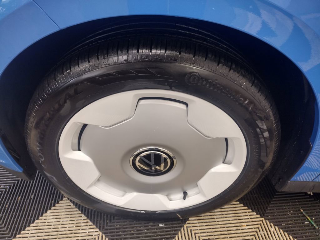 New 2025 Volkswagen ID. Buzz 1st Edition image 43