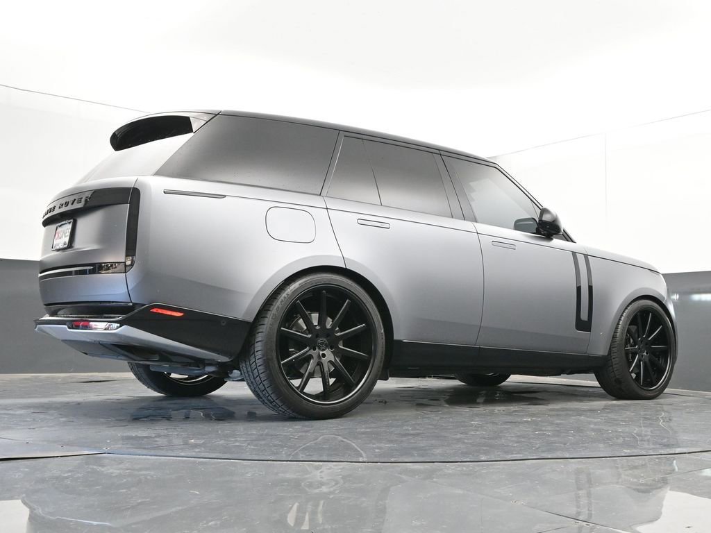 Used 2023 Land Rover Range Rover SE image 47
