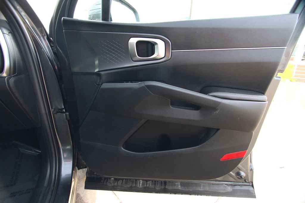 Used 2024 Kia Sorento S FWD image 43