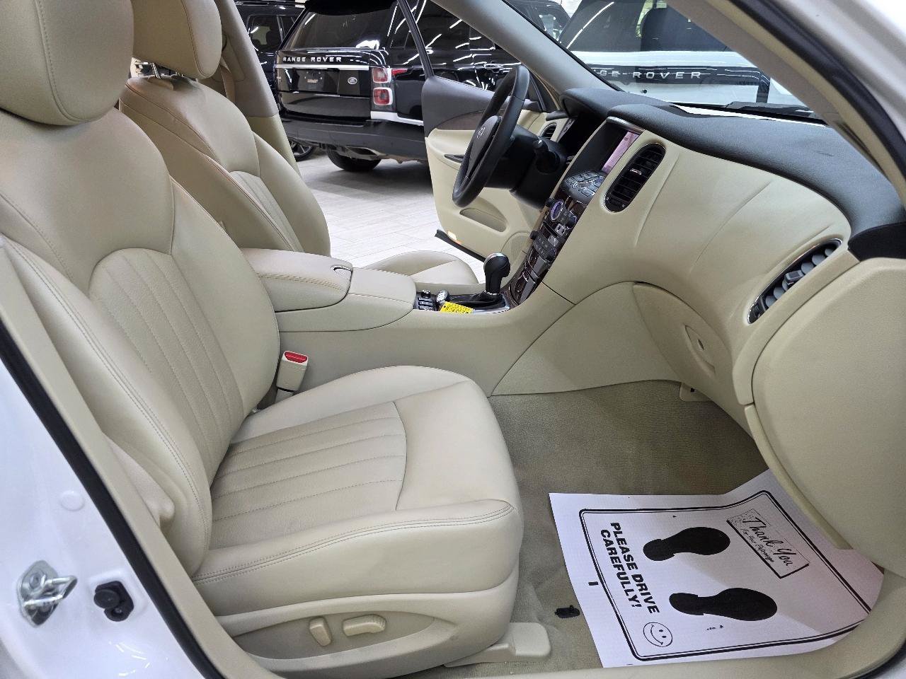 Used 2017 INFINITI QX50 2WD w/ Premium Plus Package image 21
