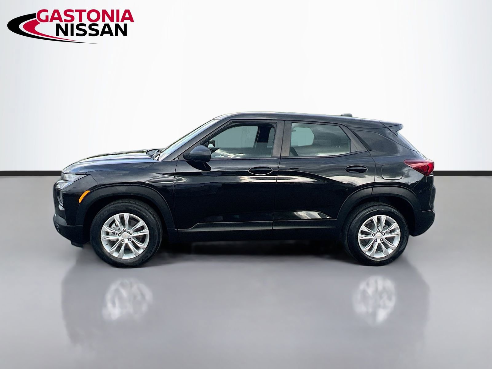 Used 2023 Chevrolet TrailBlazer LS image 5