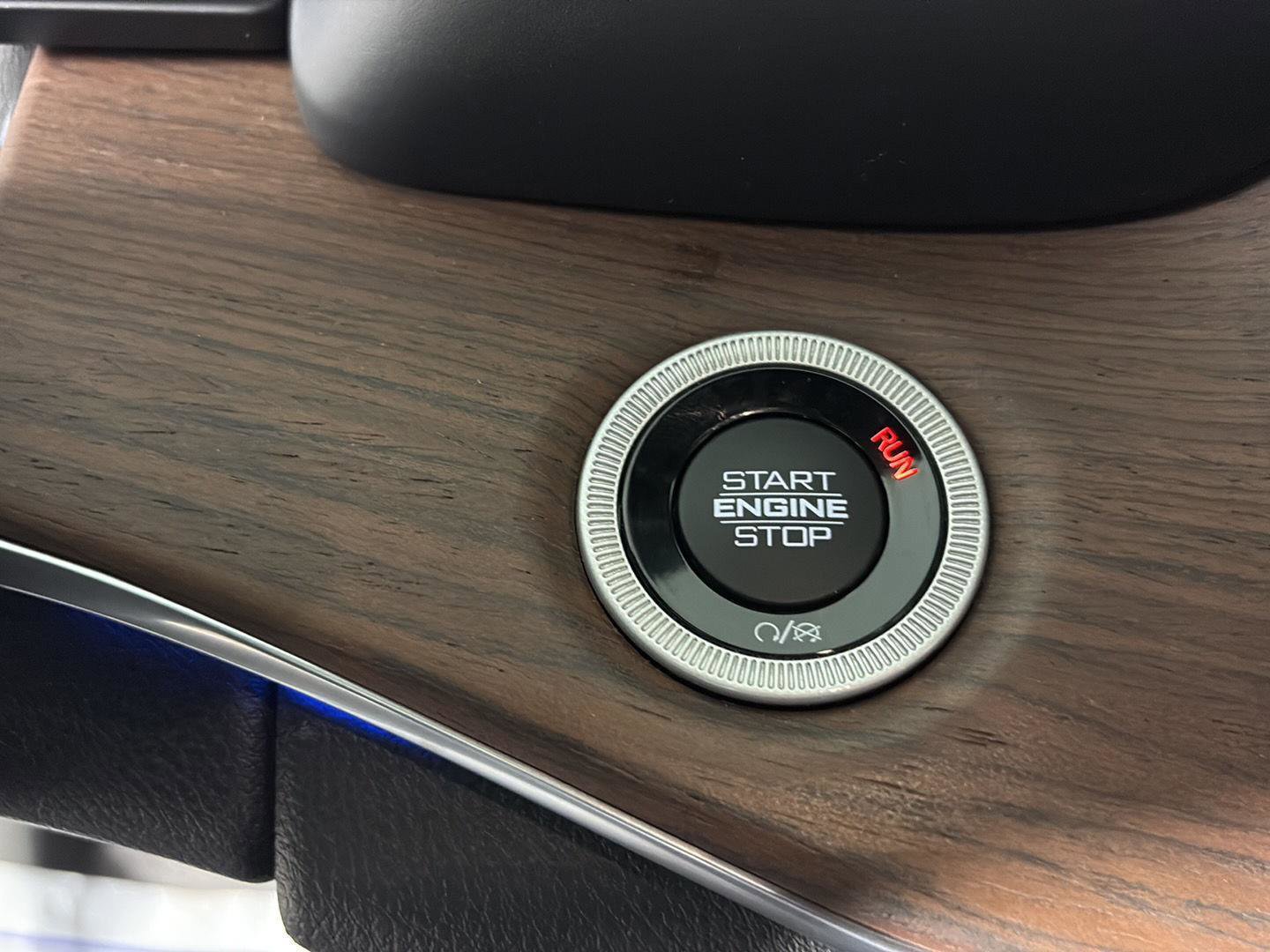 Used 2022 Jeep Grand Cherokee Summit w/ Advanced Protech Group IV image 30