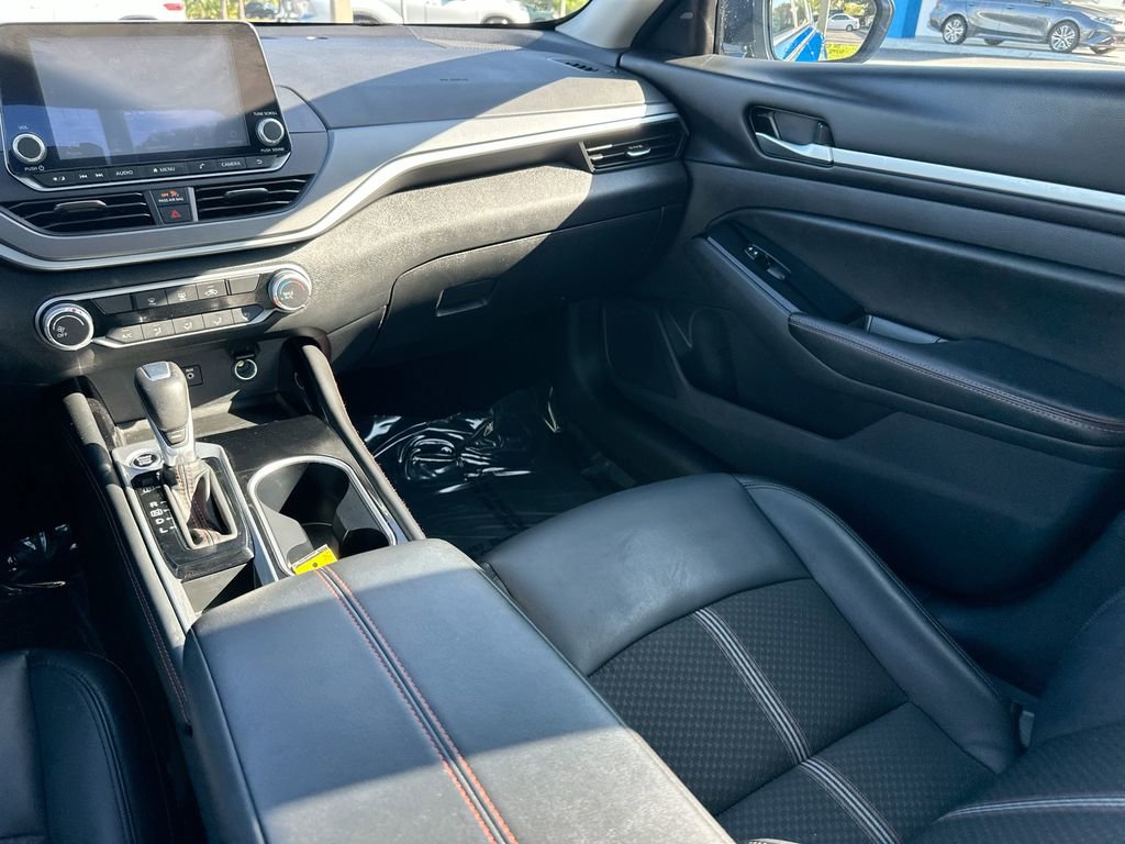 Used 2025 Nissan Altima 2.5 SR image 22
