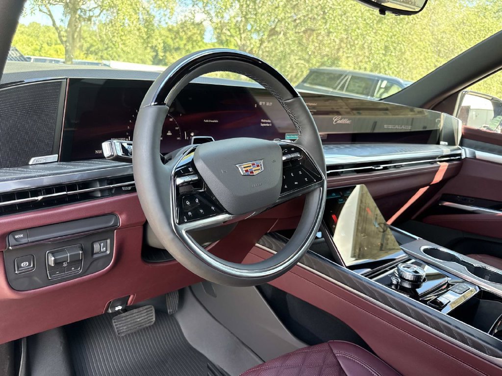 New 2026 Cadillac Escalade ESV Sport w/ LPO, Floor Liner Package RWD image 35