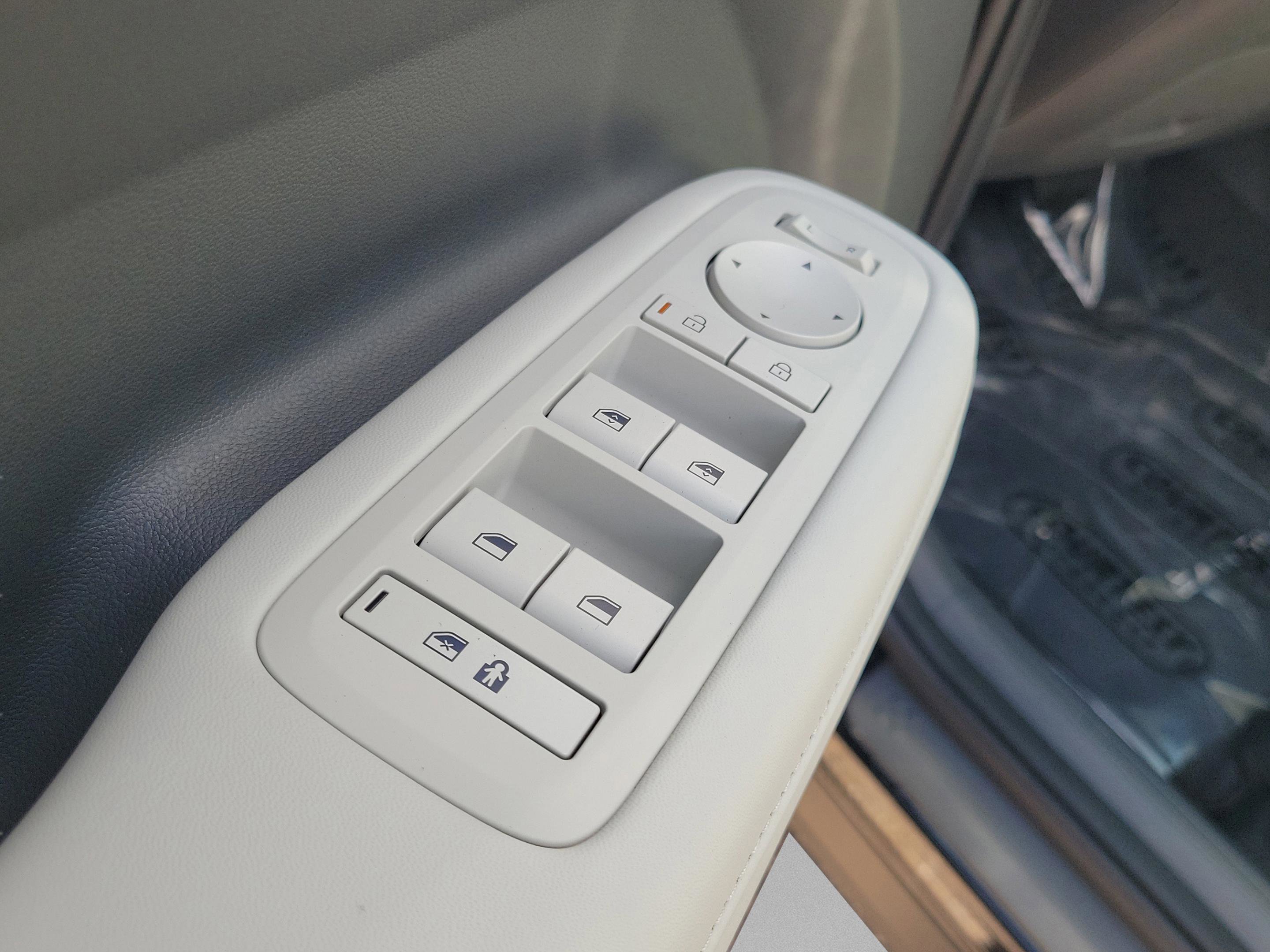 New 2026 Hyundai Santa Fe SEL image 15