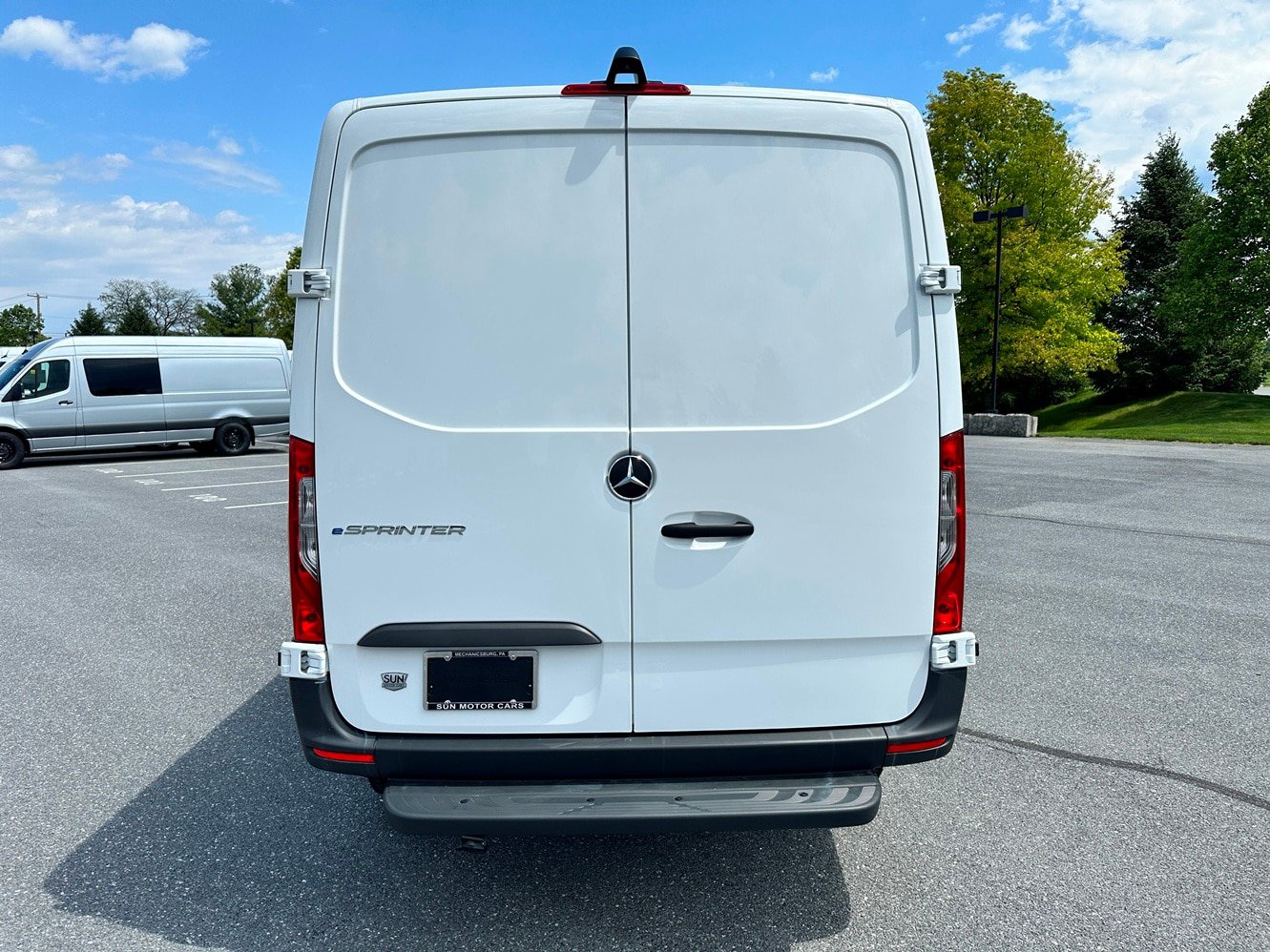 New 2025 Mercedes-Benz eSprinter 144 Cargo image 5