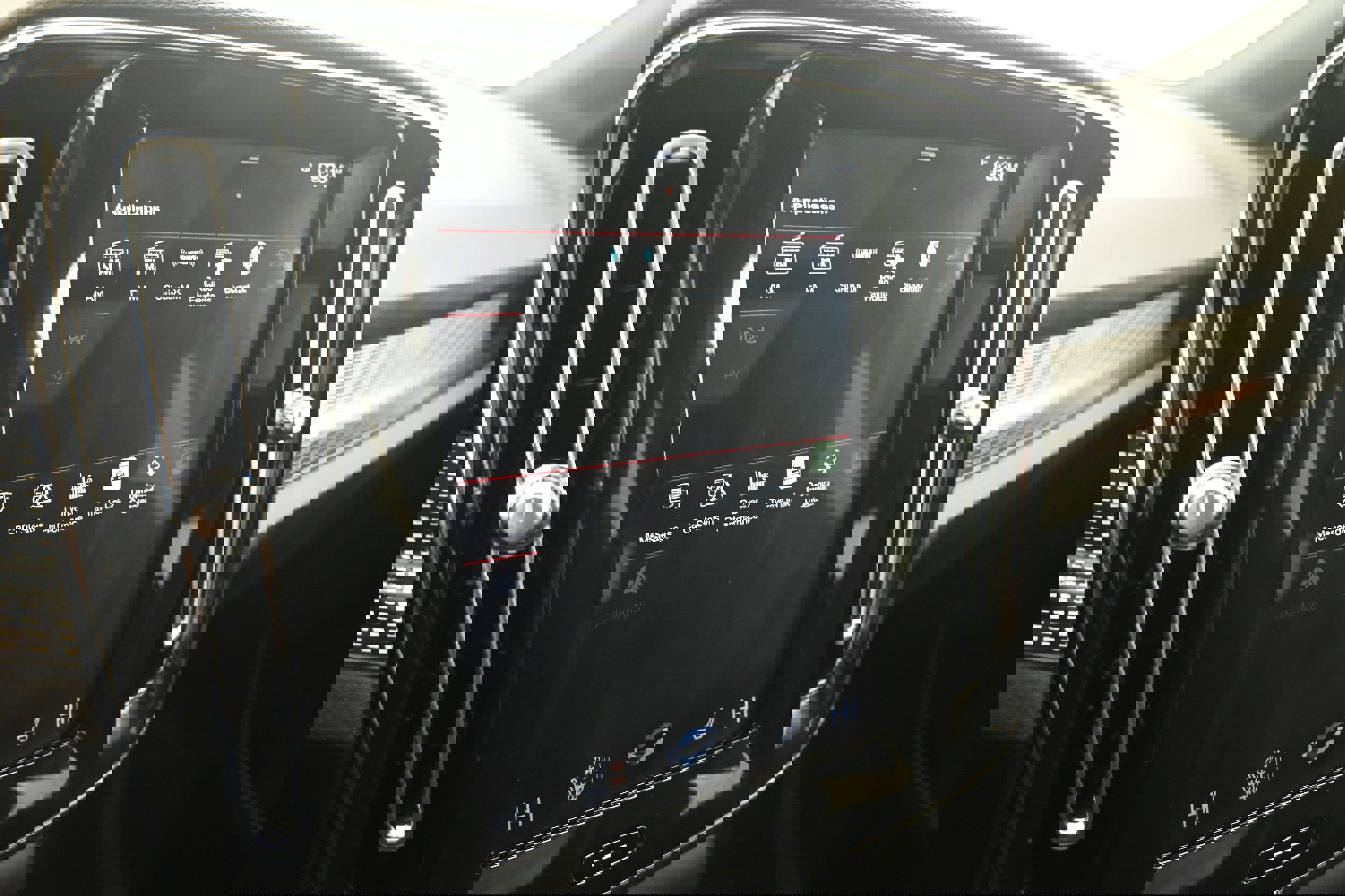 Used 2020 Volvo XC40 T5 R-Design image 15