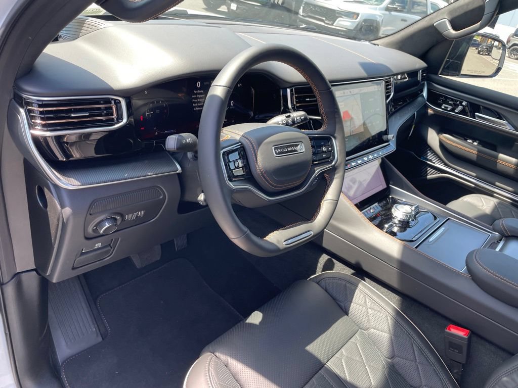 New 2026 Jeep Grand Wagoneer Summit AWD/4WD image 10