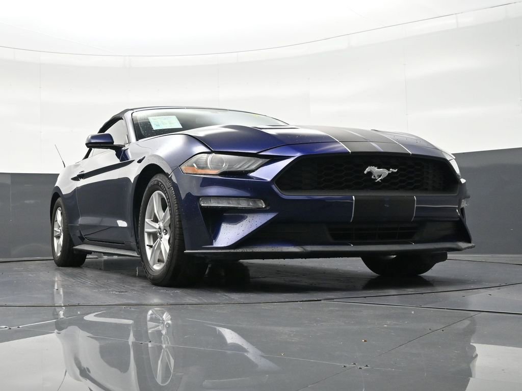 Used 2020 Ford Mustang Convertible image 31