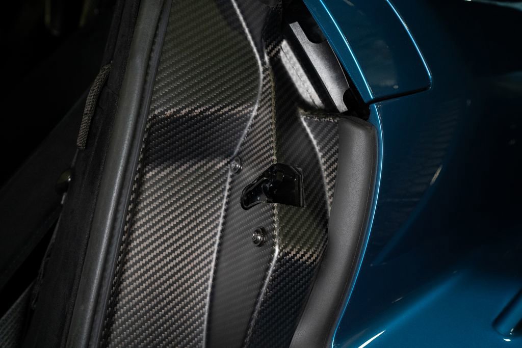 Used 2019 Ford GT RWD image 22