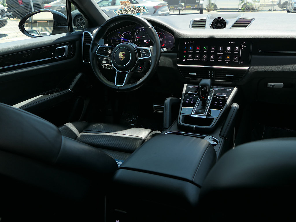 Used 2023 Porsche Cayenne S AWD/4WD image 25