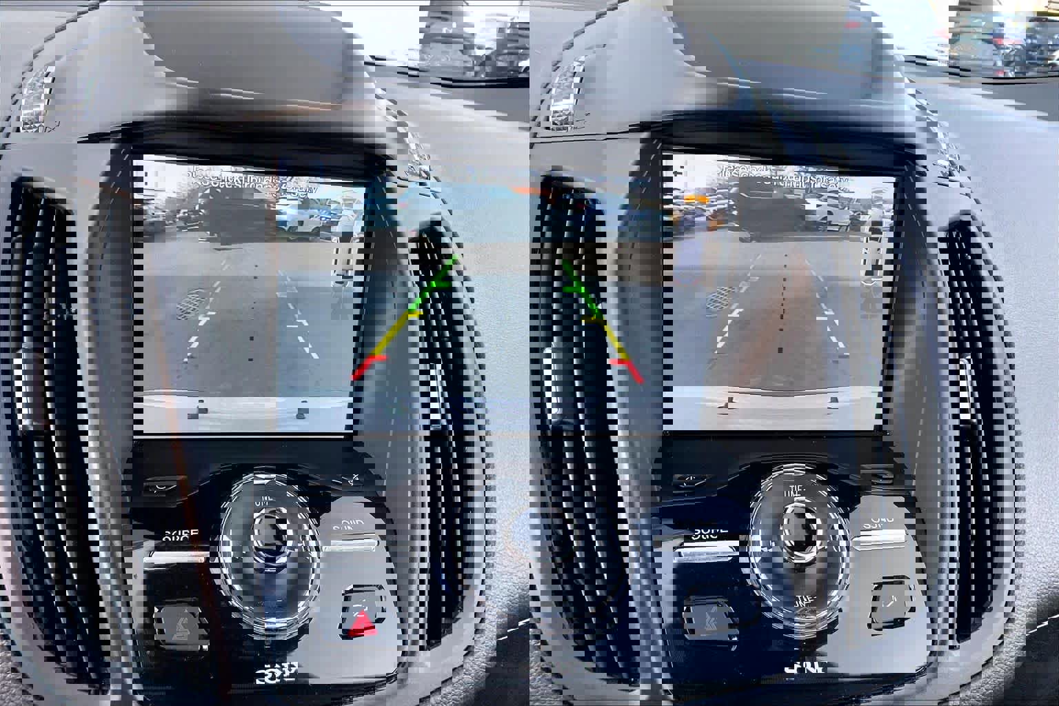 Used 2019 Ford Escape Titanium image 29