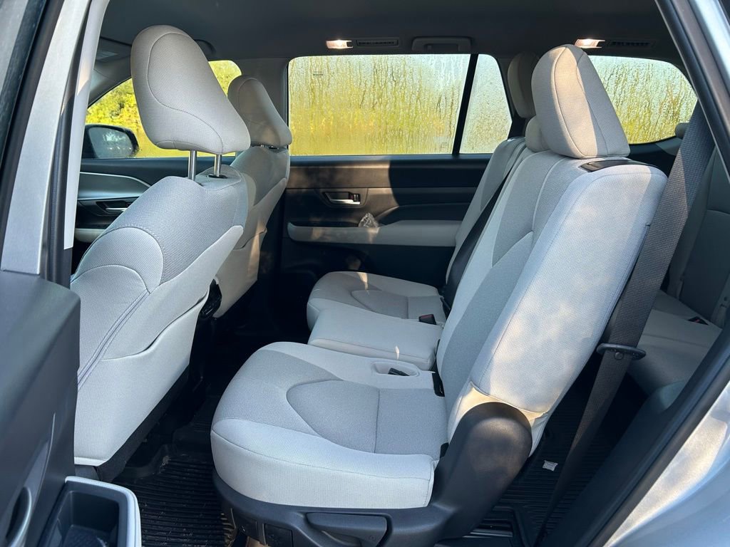 Certified 2025 Toyota Grand Highlander FWD image 14