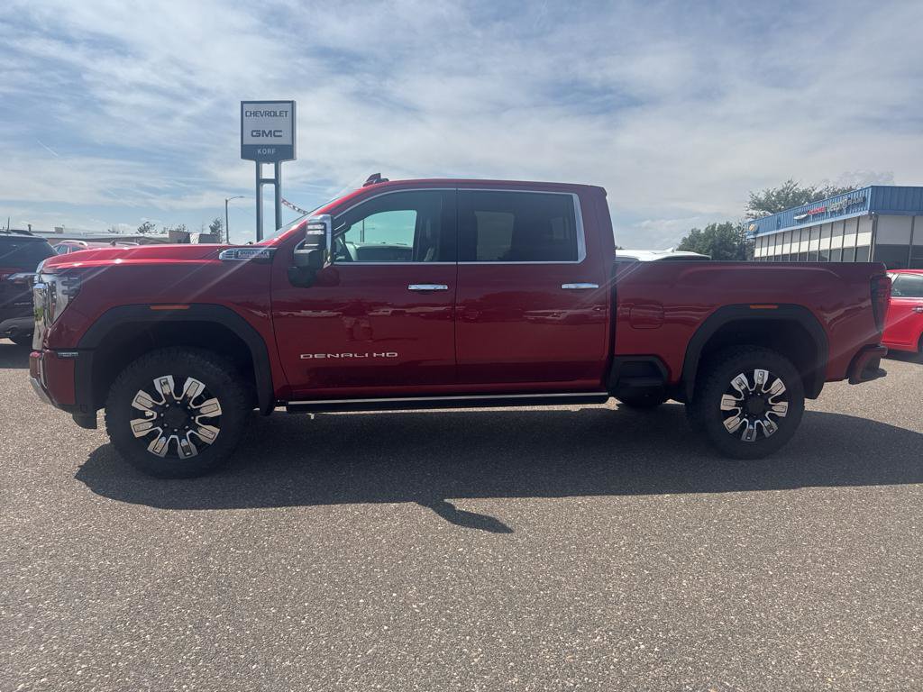 Used 2024 GMC Sierra 2500 Denali w/ Technology Package image 2