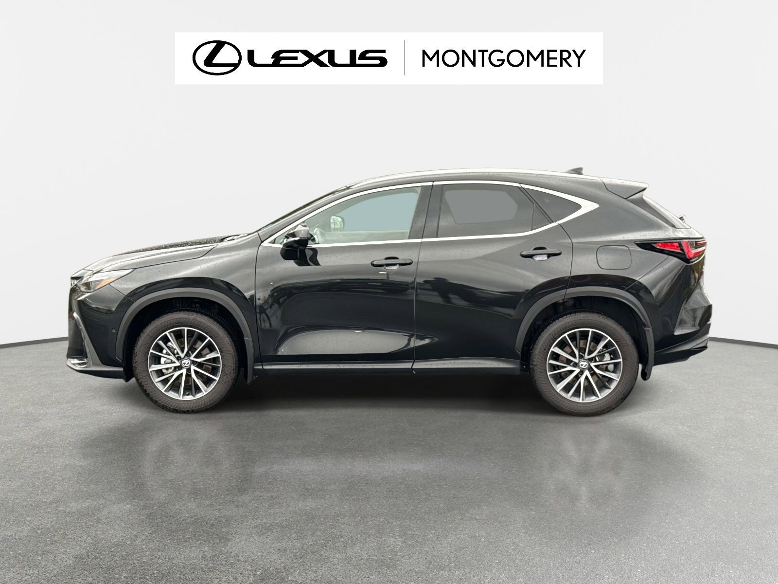 Used 2025 Lexus NX 300h AWD w/ Luxury Package image 7
