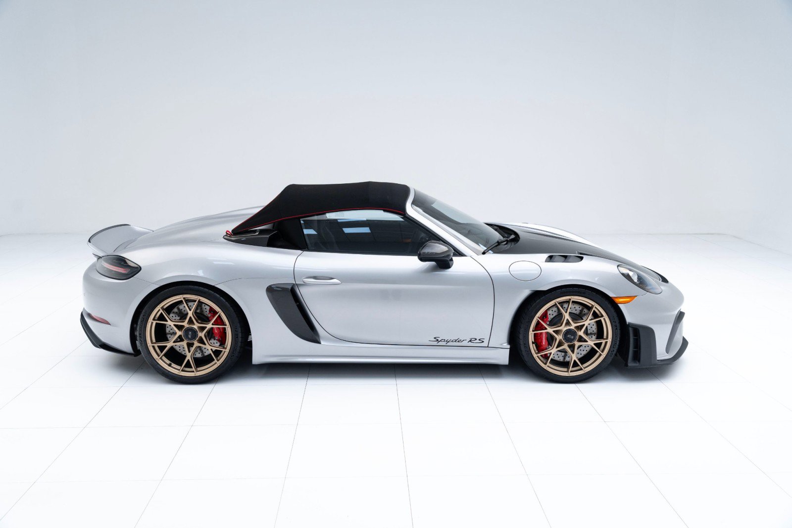 Certified 2025 Porsche 718 Boxster Spyder RS image 8