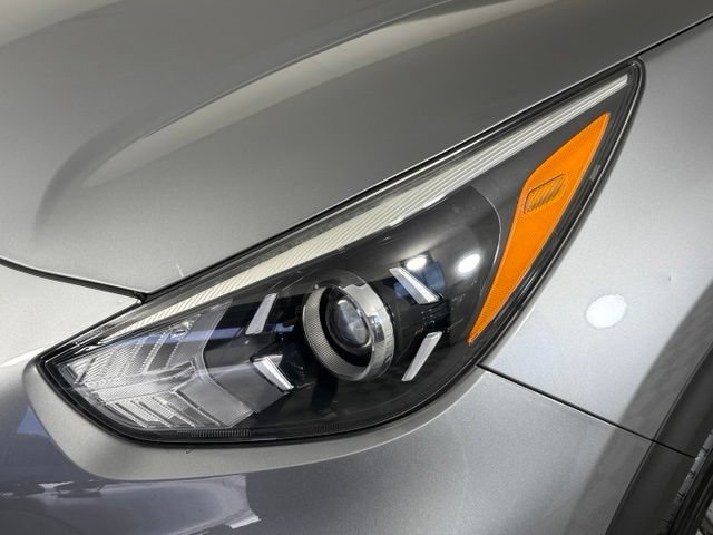 Used 2022 Kia Niro LXS FWD image 11