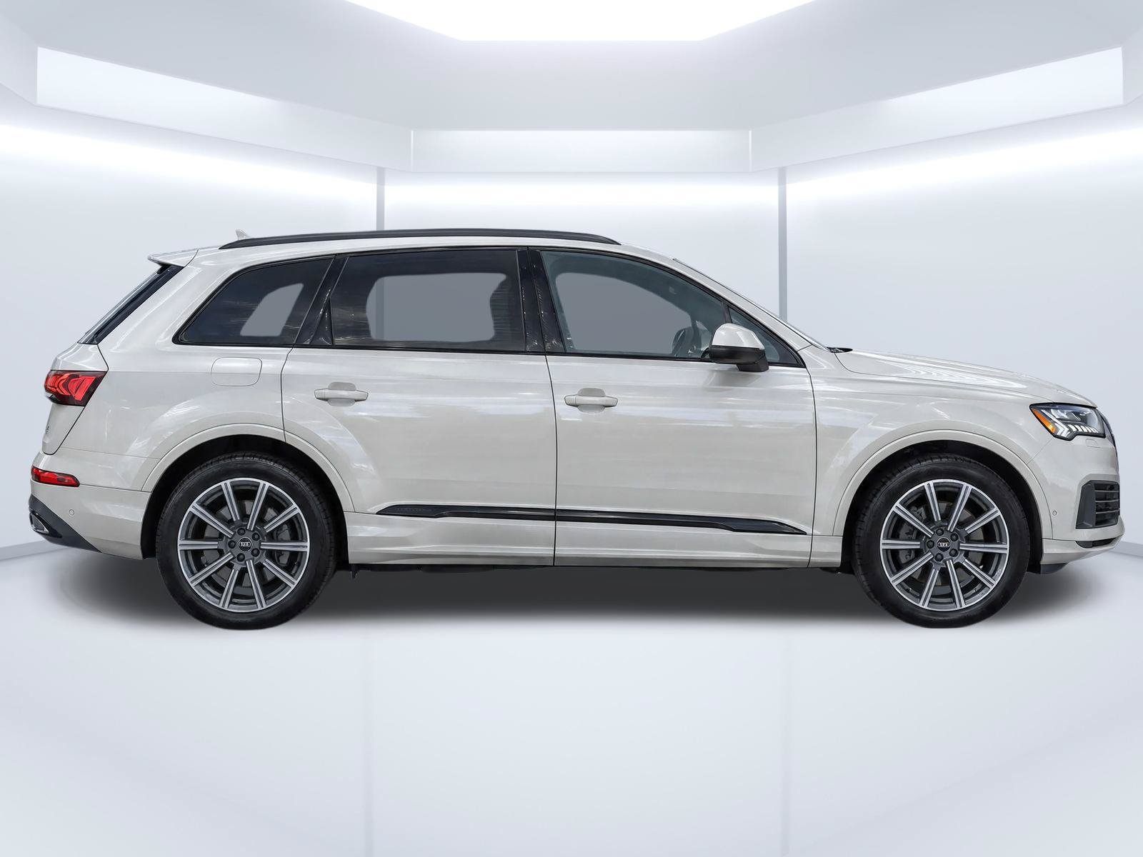 Certified 2024 Audi Q7 2.0T Premium Plus AWD/4WD image 8