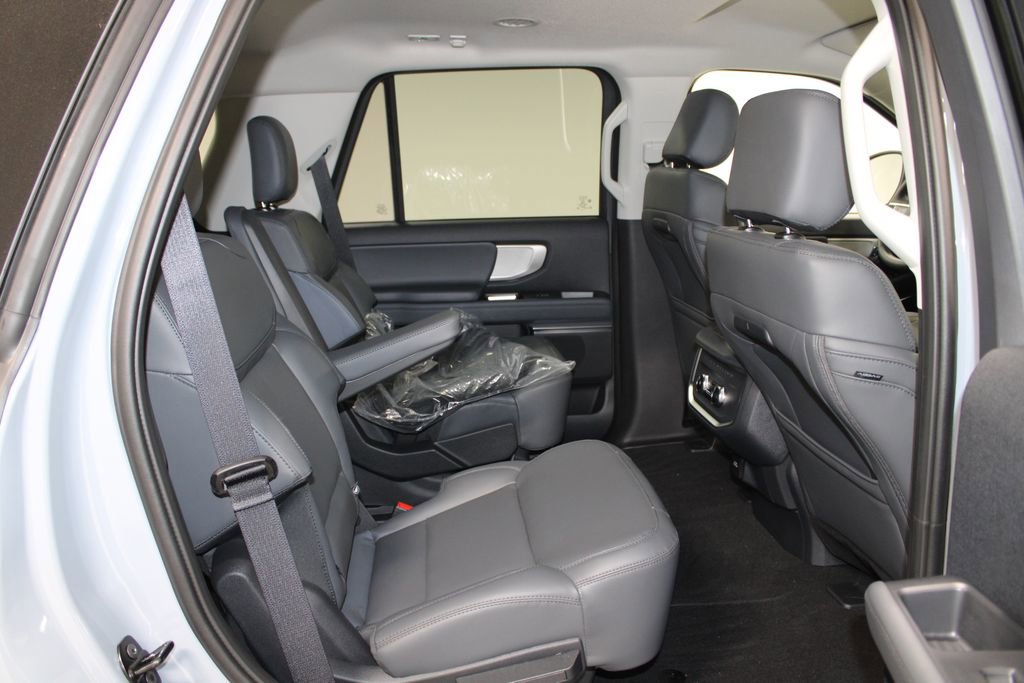 New 2026 Ford Expedition Active image 32