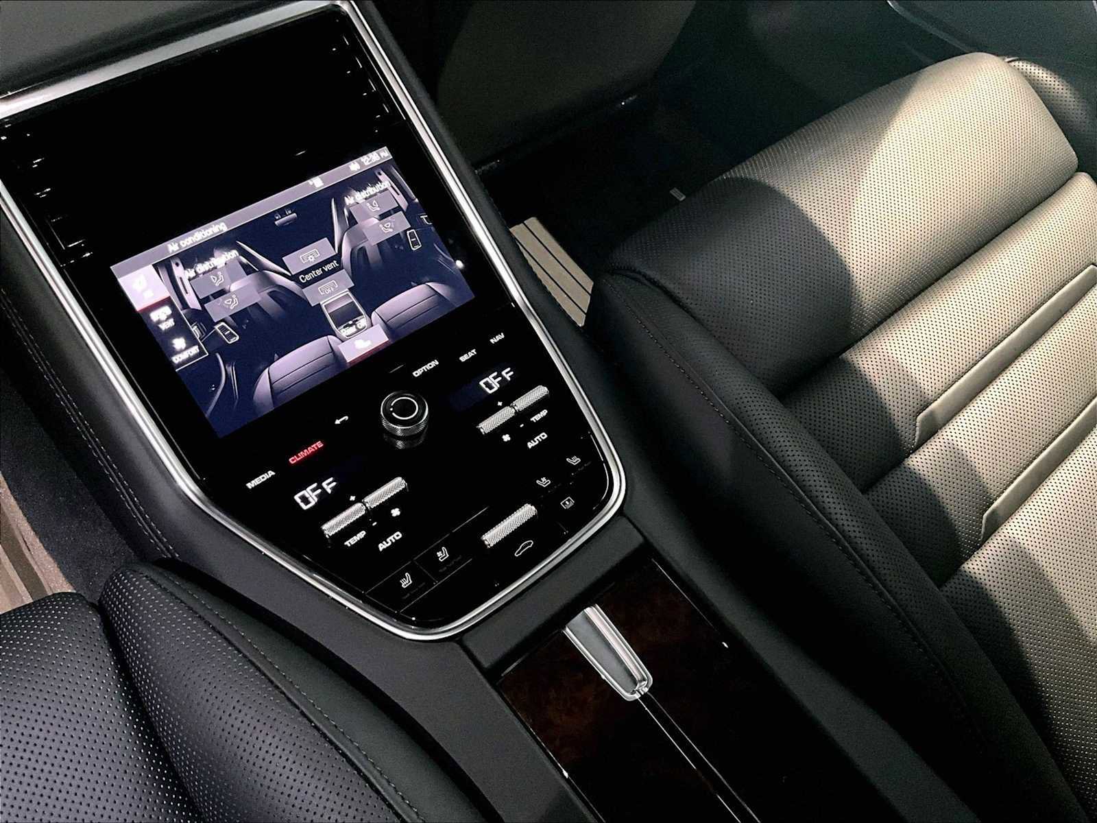 Used 2023 Porsche Panamera Turbo S image 29