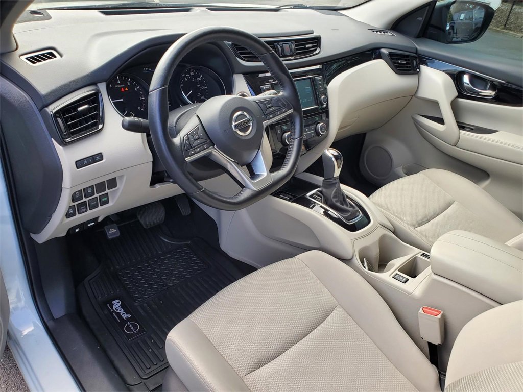 Used 2022 Nissan Rogue Sport SV image 15