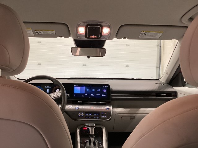 Used 2025 Hyundai Kona SEL FWD image 21