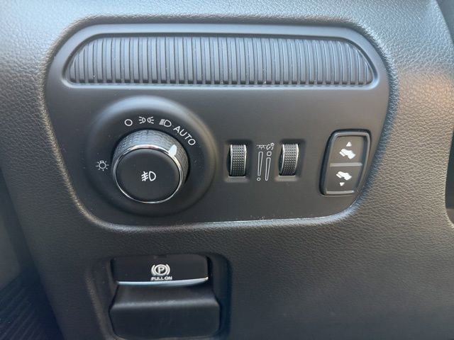 Certified 2024 Jeep Grand Wagoneer L 4WD image 13