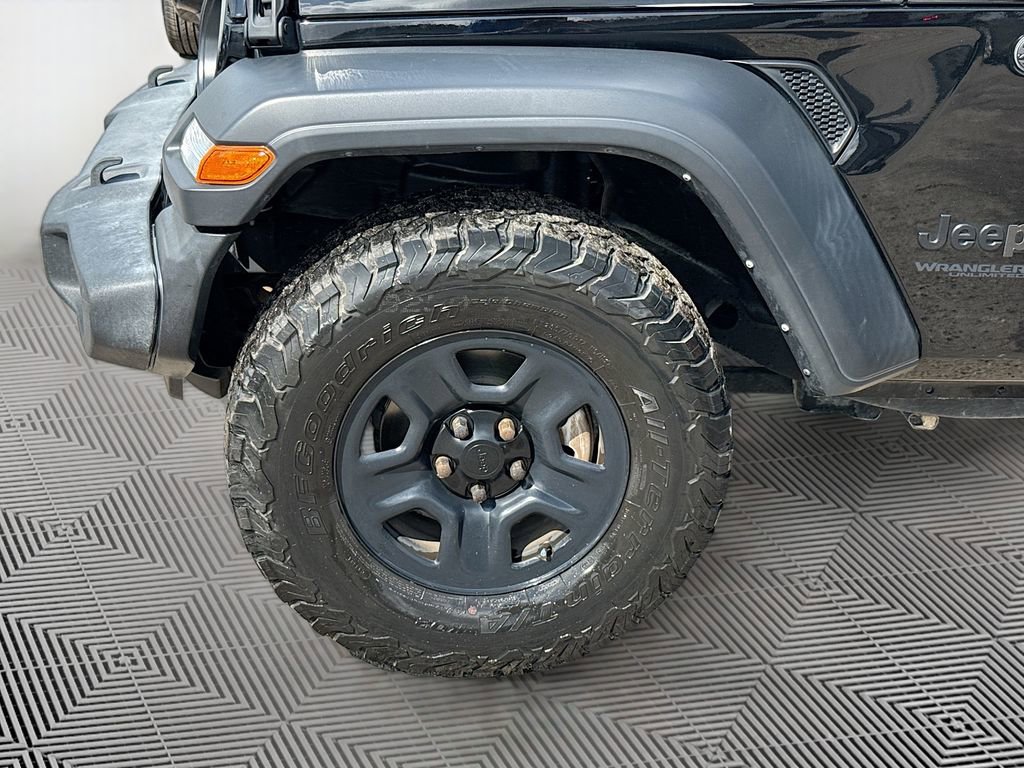 Used 2022 Jeep Wrangler Unlimited Sport image 35