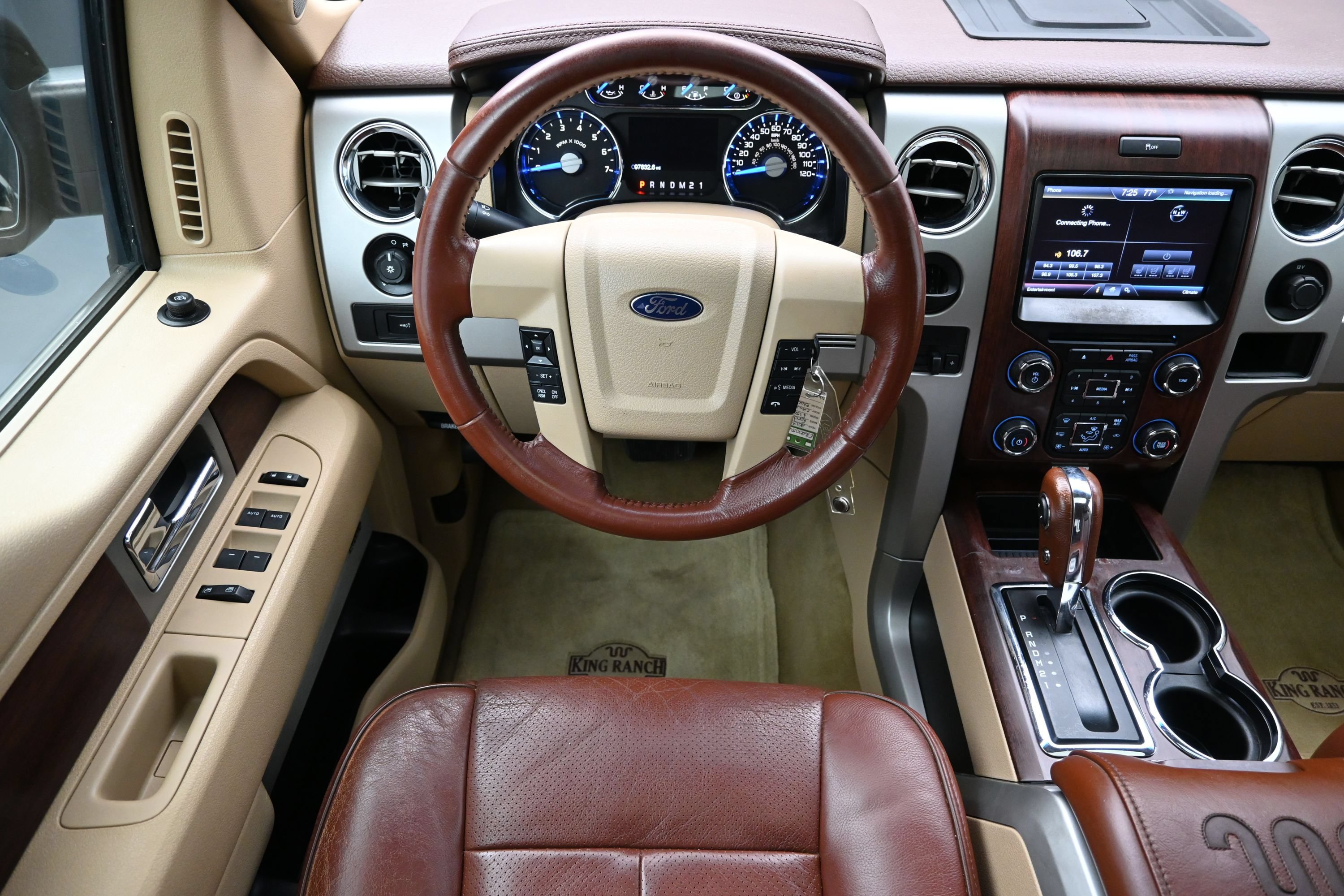 Used 2013 Ford F150 King Ranch w/ King Ranch Luxury Pkg RWD image 26