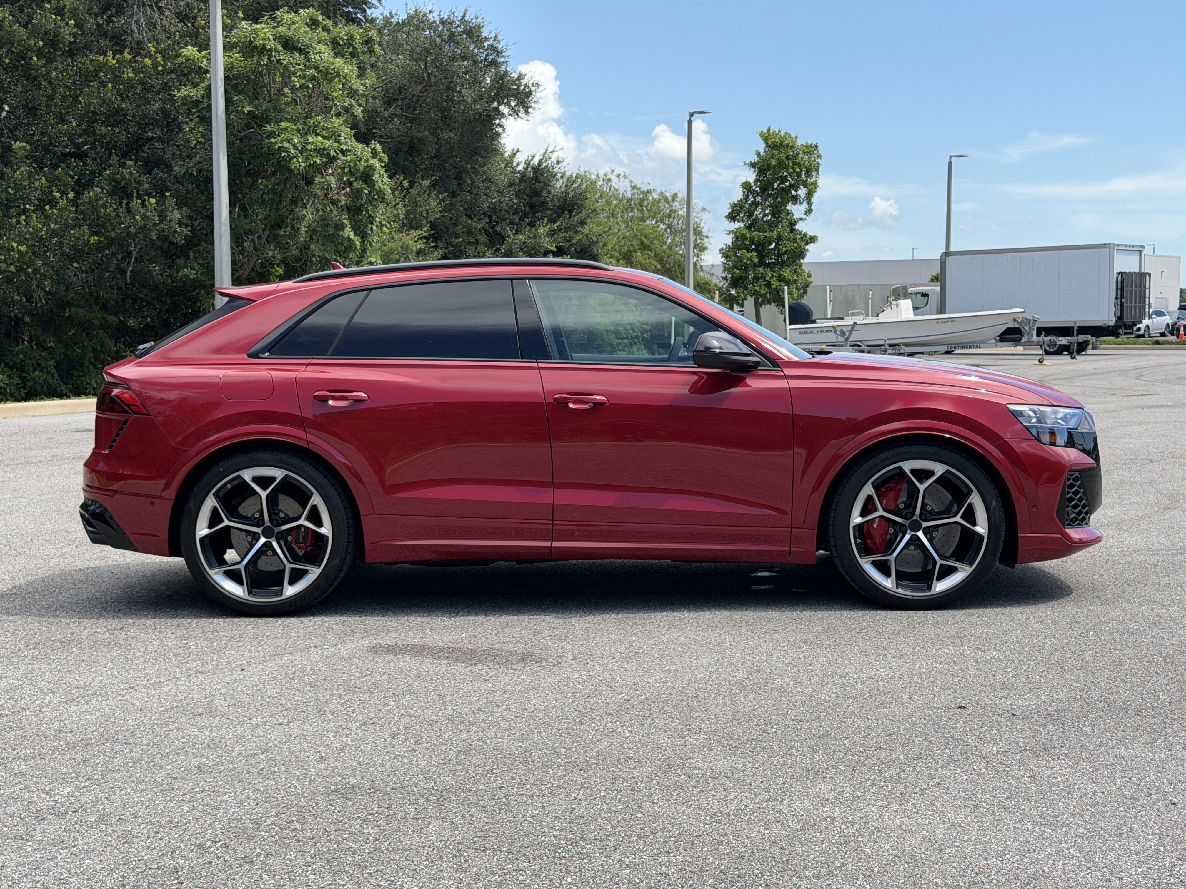 New 2027 Audi RS Q8 performance AWD/4WD image 8