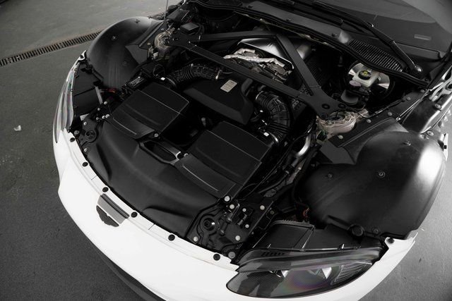 Used 2022 Aston Martin V8 Vantage Coupe image 29